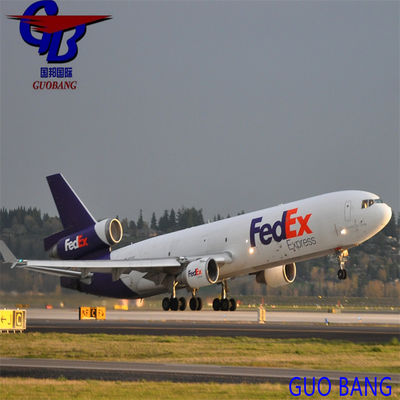 Nuestro servicio de seguimiento 24 horas en línea Express Envío desde Italia con servicio puerta a puerta a través de FedEx / DHL / UPS